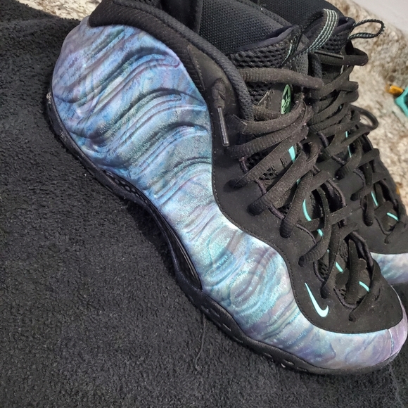 Nike Foamposite - Picture 2 of 10